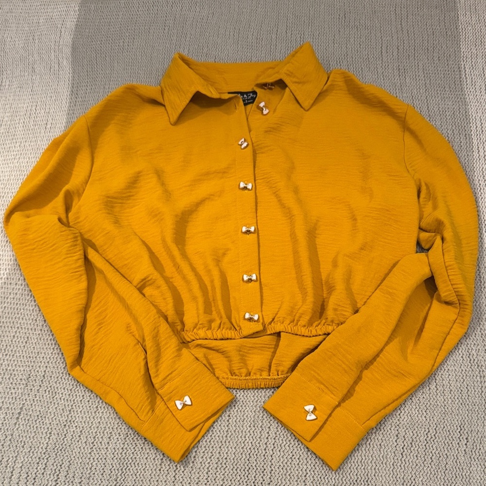 Jolie & Joy Mustard Yellow Button-Up Blouse | Bow Accent Detail | Size S